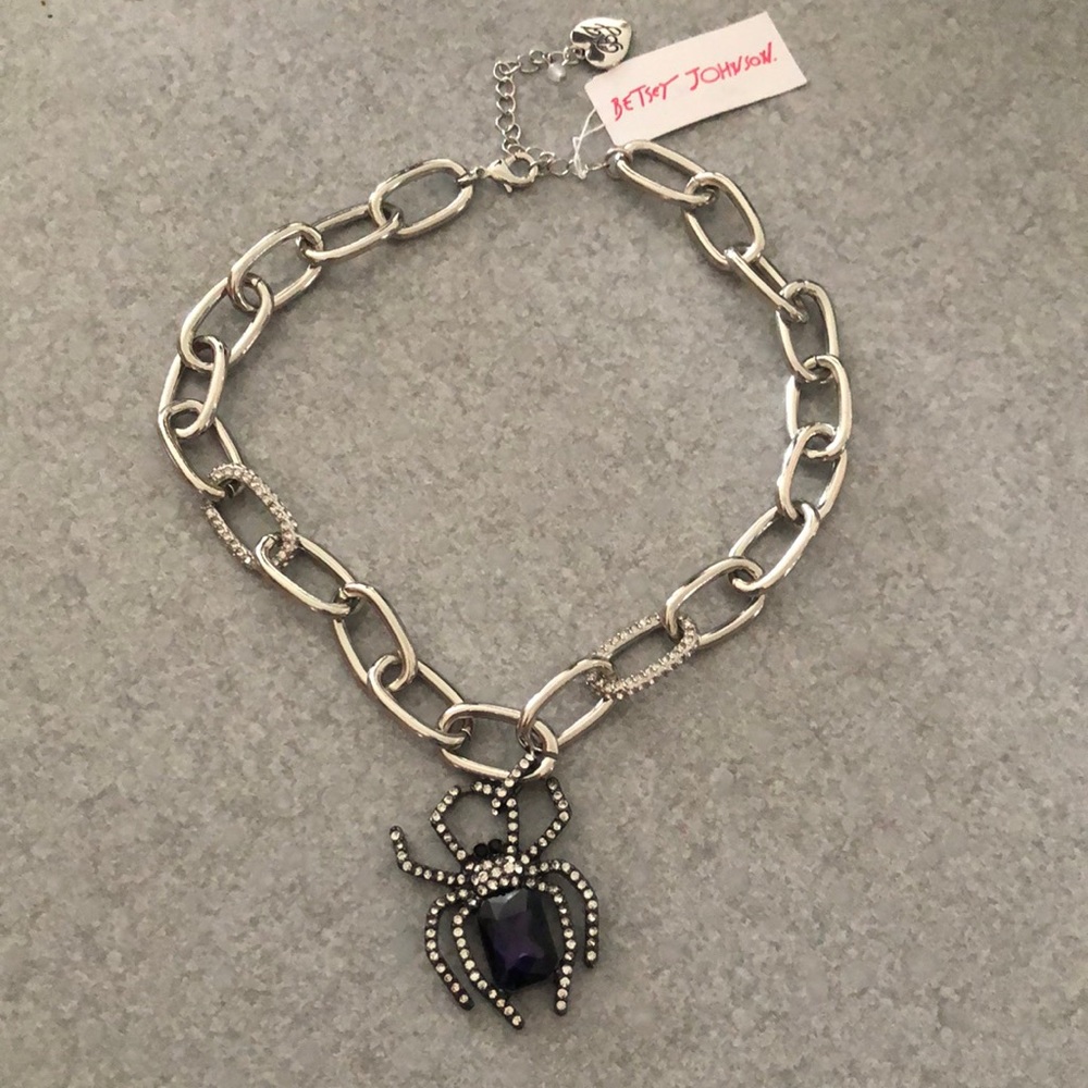 Betsey Johnson Chunky Silver Tone Necklace Spider Pendant Purple Crystal NWT